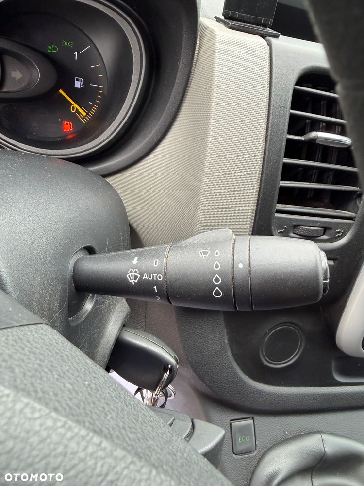 Renault Trafic - 18