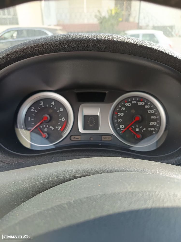 Renault Clio Break 1.2 TCE Dynamique S - 25