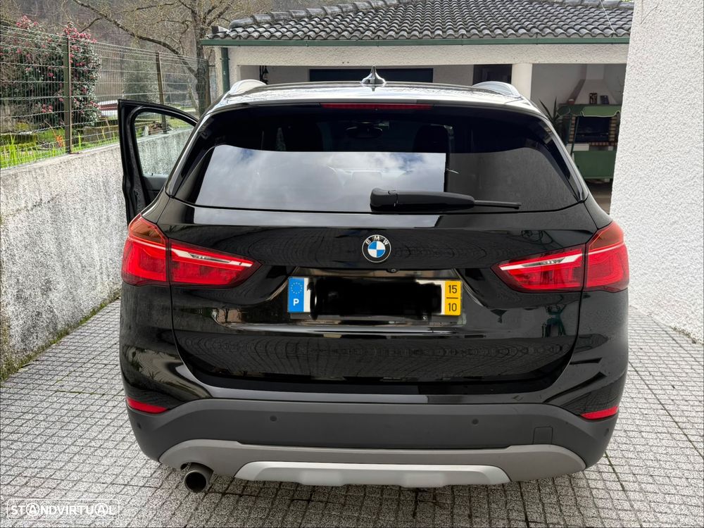 BMW X1 18 d sDrive Auto Line Sport - 9