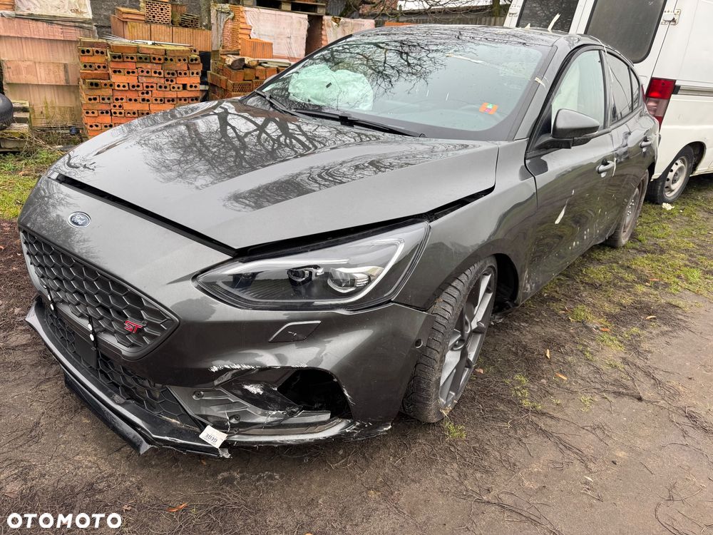 Ford Focus 2.3 EcoBoost ST Edition - 2