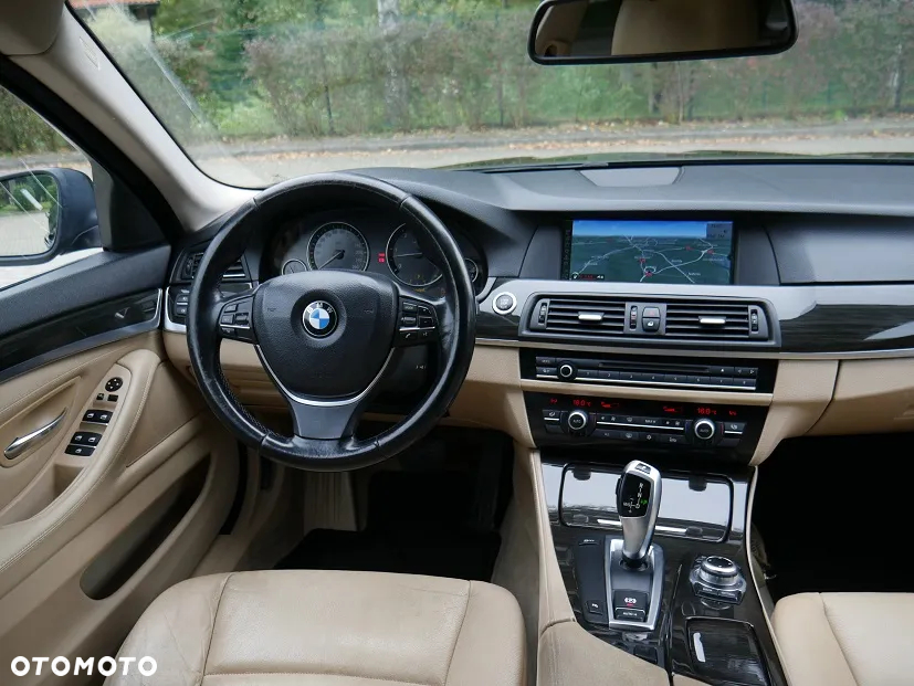 BMW Seria 5 530d Touring Sport-Aut - 8