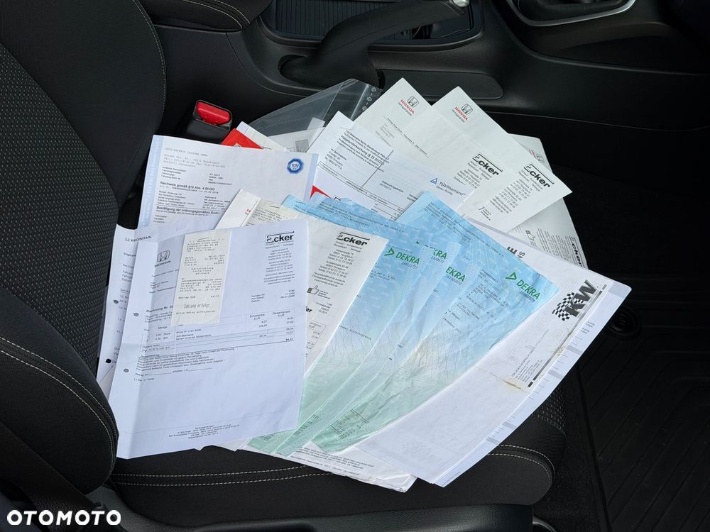 Honda Civic 1.8 i-VTEC Sport Black Edition - 29