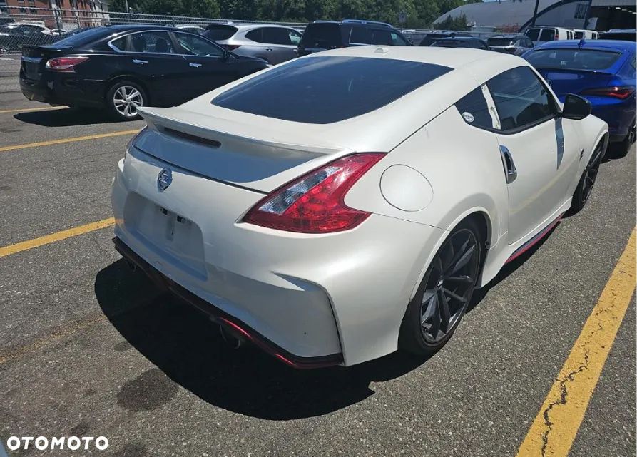 Nissan 370 Z 3.7 V6 Nismo - 4