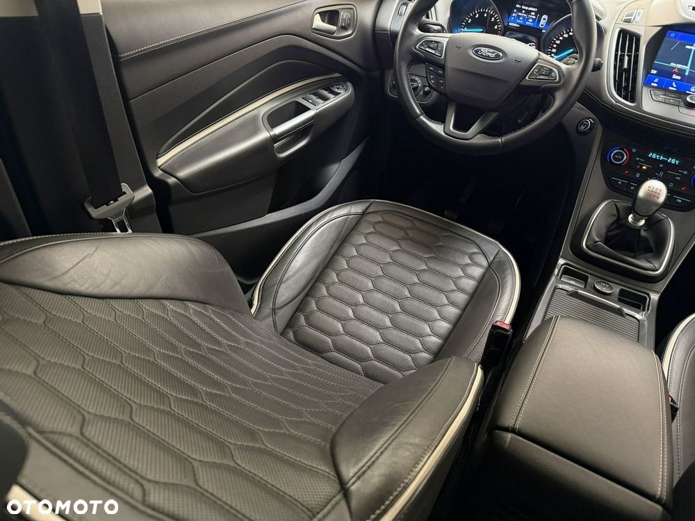 Ford Kuga Vignale 1.5 EcoBoost FWD - 24
