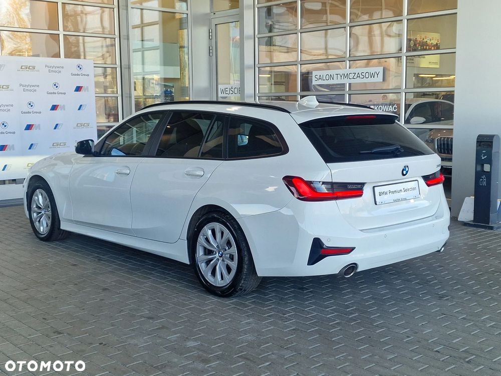 BMW Seria 3 318i Advantage - 13