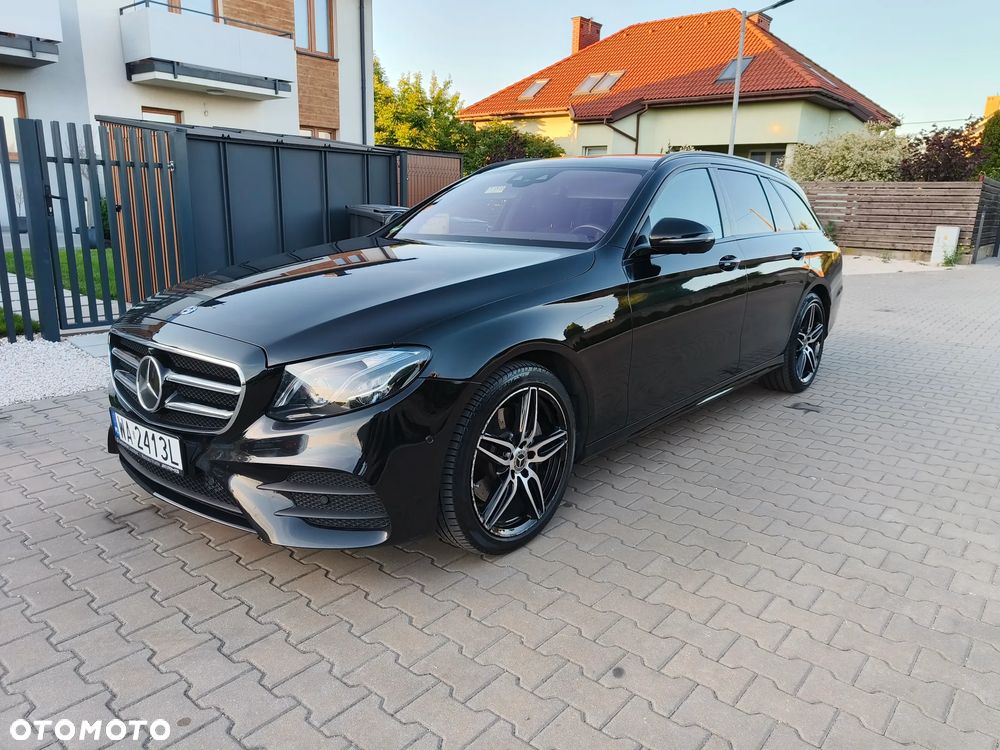 Mercedes-Benz Klasa E 220 d 4-Matic 9G-TRONIC - 15
