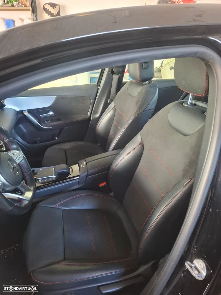 Mercedes-Benz A 250 Limousine e AMG Line - 4