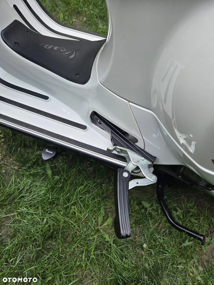 Vespa GTS - 10