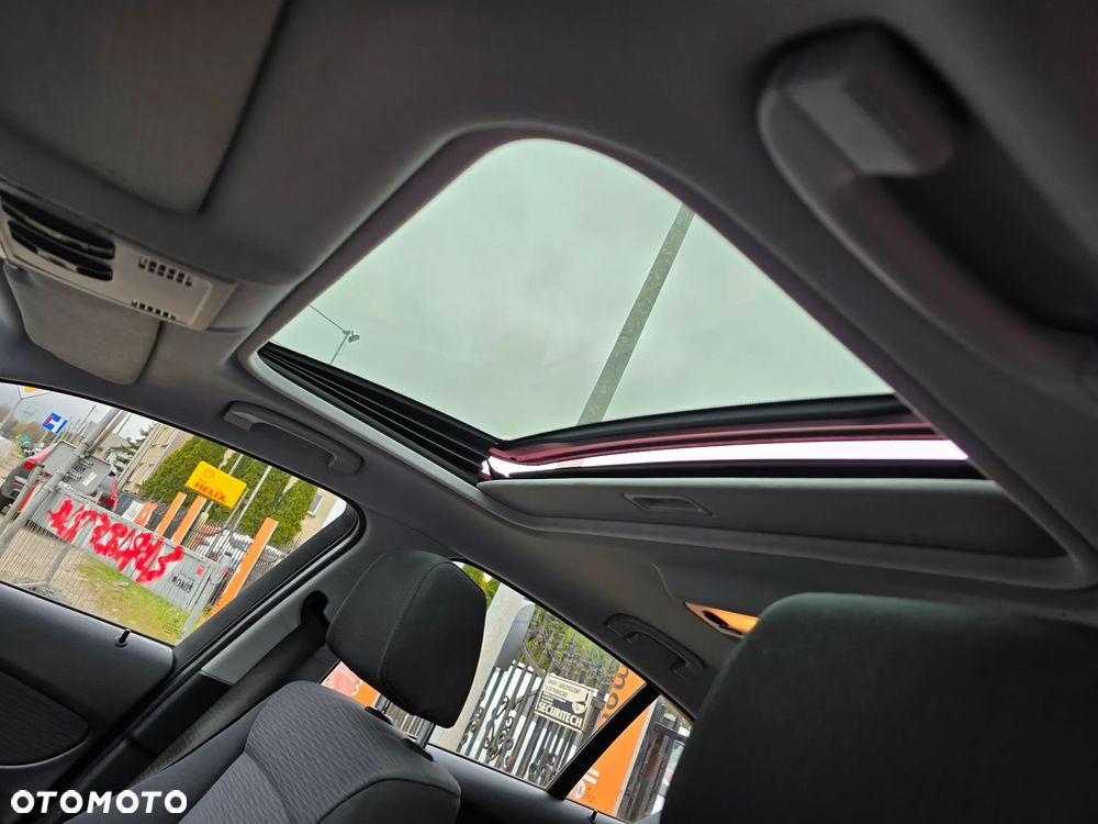 BMW Seria 1 118i Edition Sport - 17