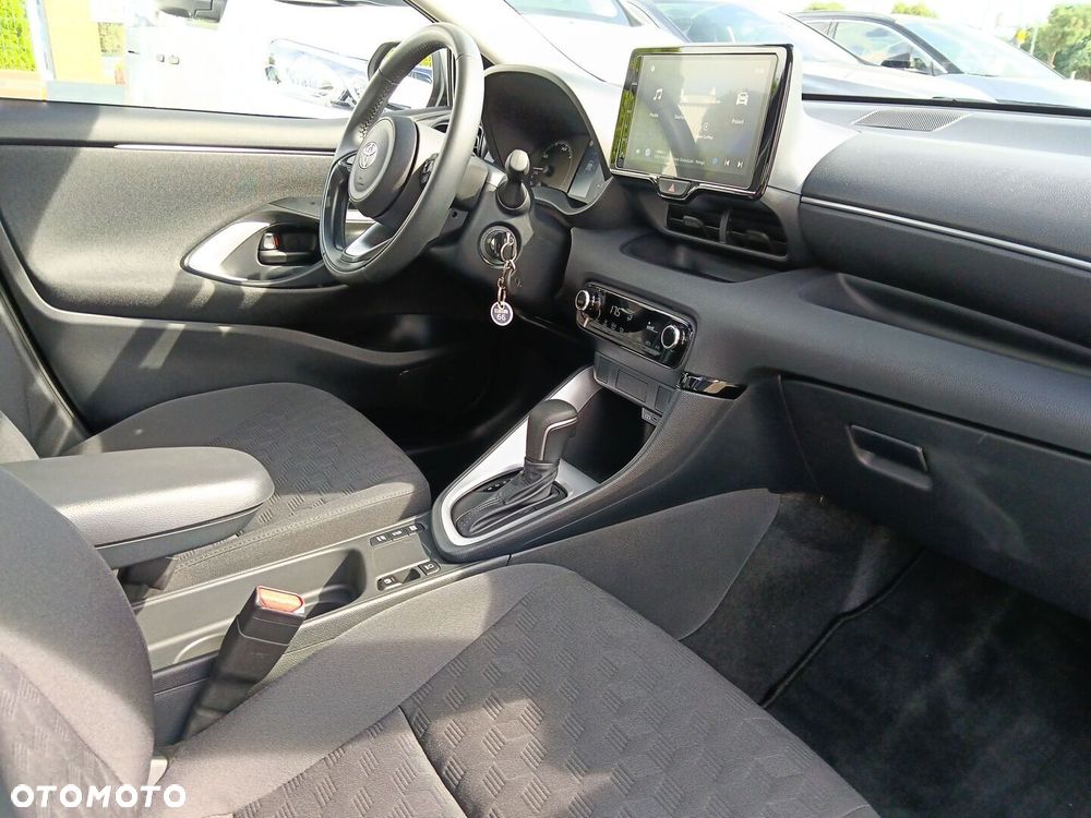 Toyota Yaris - 9