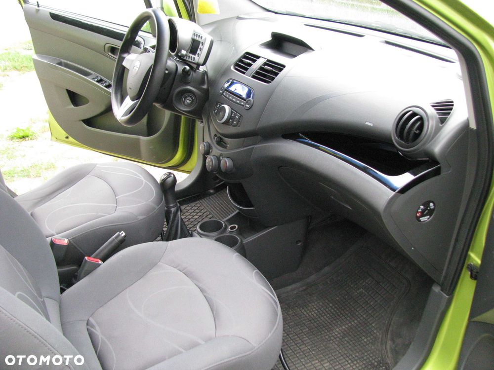 Chevrolet Spark - 5