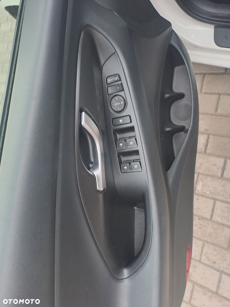 Hyundai i30 1.6 CRDi Premium - 14