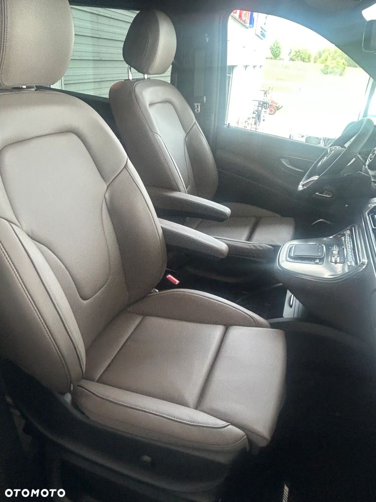 Mercedes-Benz Klasa V 300 d 4-Matic 9G-Tronic Exclusive (d³ugi) - 11