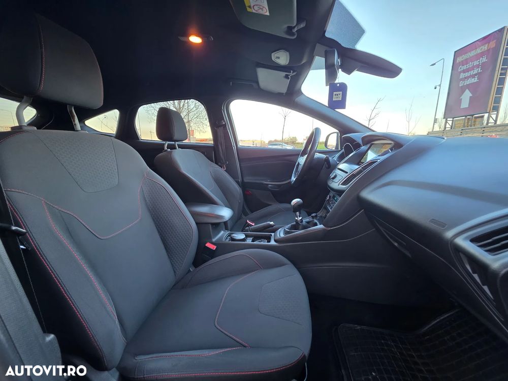 Ford Focus 1.0 EcoBoost ST Line Business - 6
