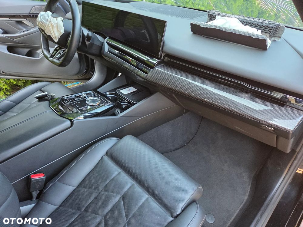 BMW Seria 5 520i M Sport Edition - 13