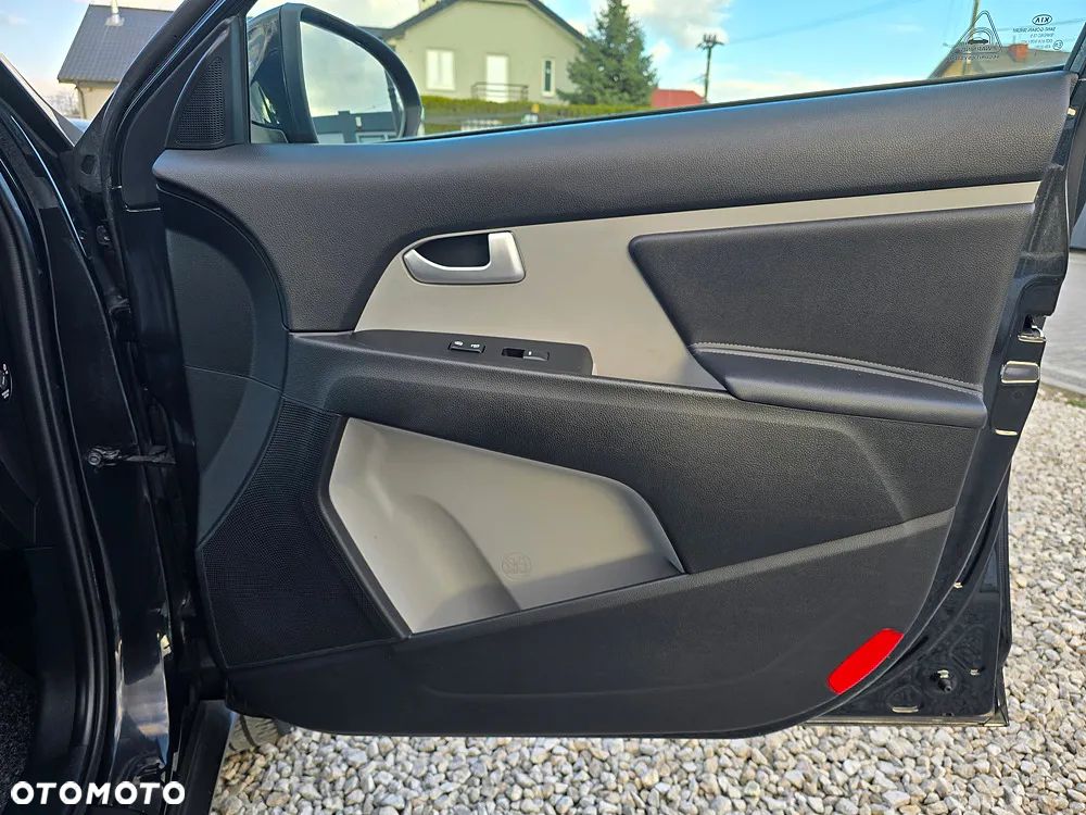 Kia Sportage 1.7 CRDI 2WD ISG Dream-Team Edition - 20