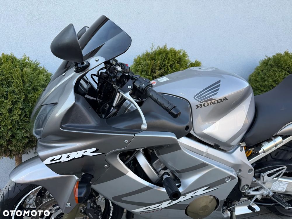 Honda CBR - 31