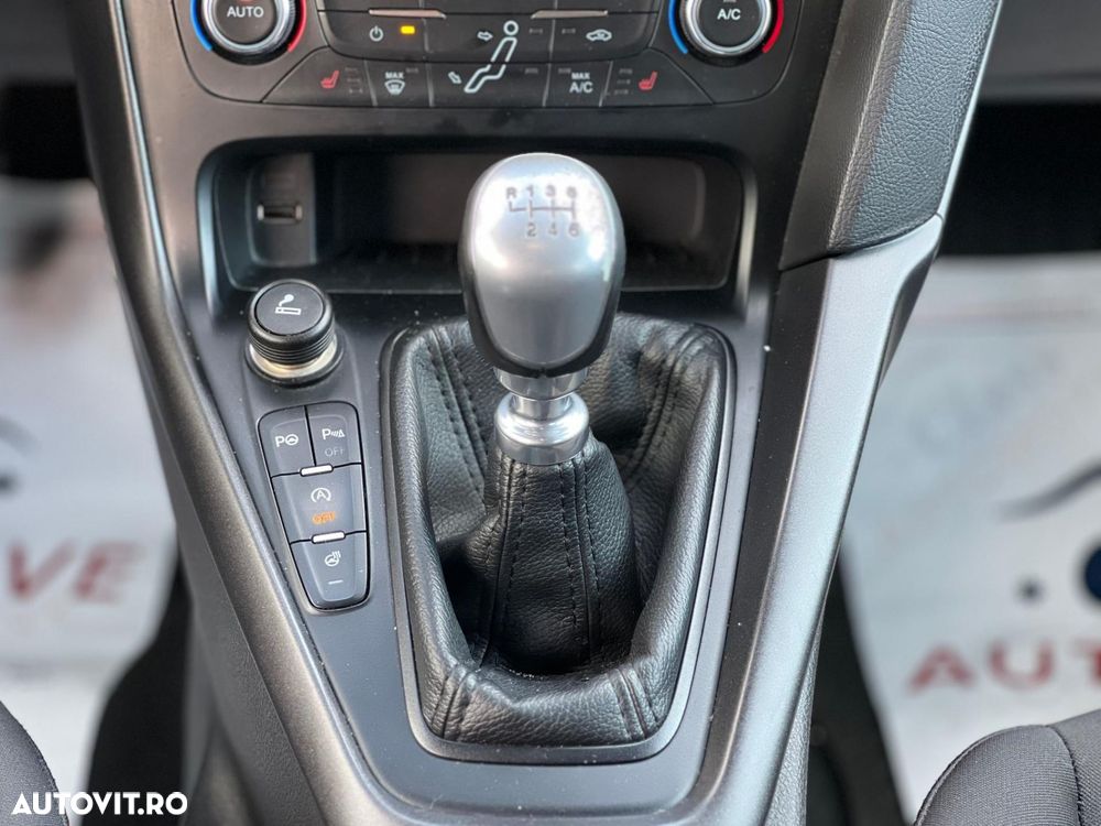Ford Focus - 19