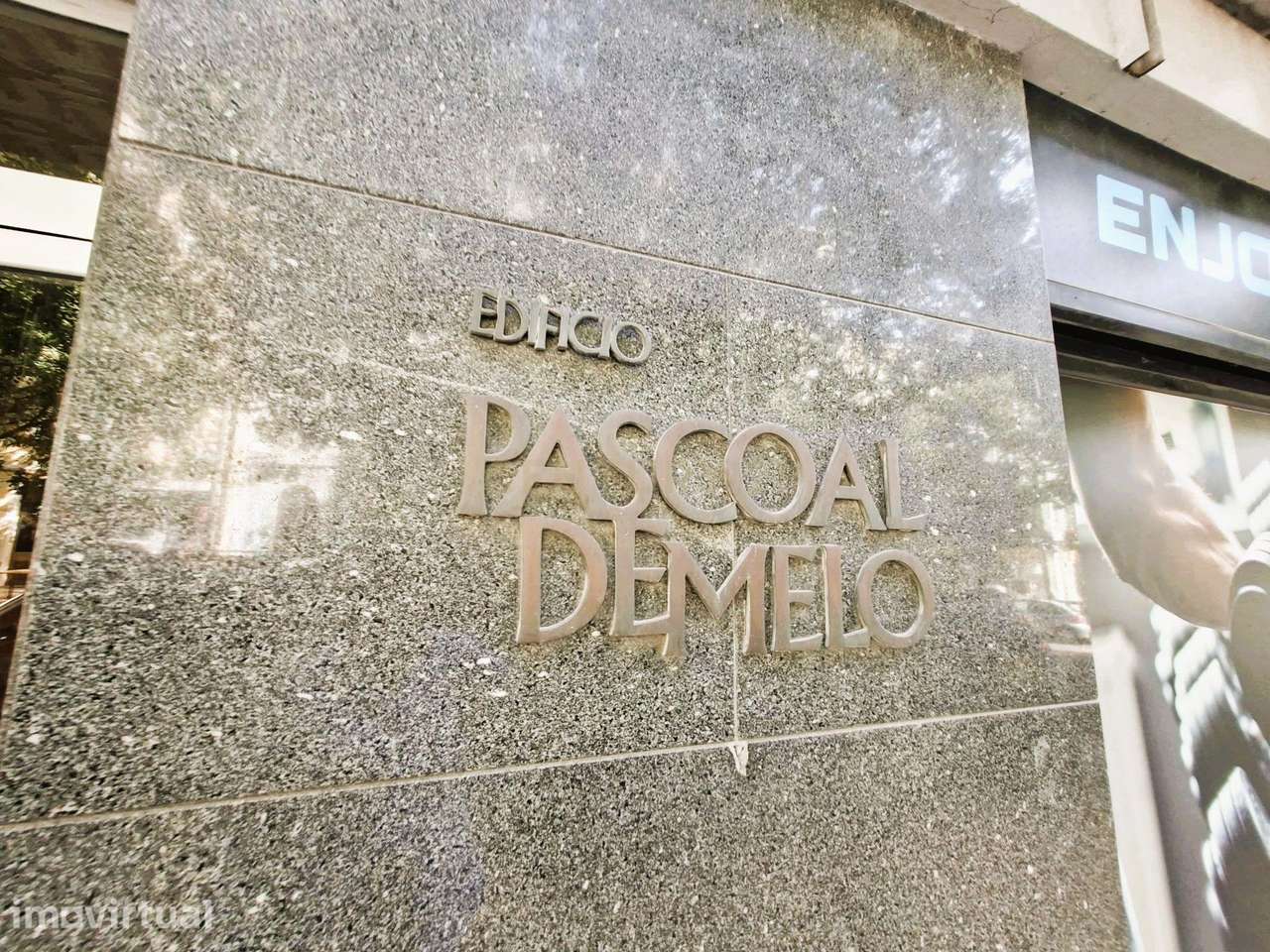 Sala de Escritório no Edifício Pascoal de Melo - Grande imagem: 5/13