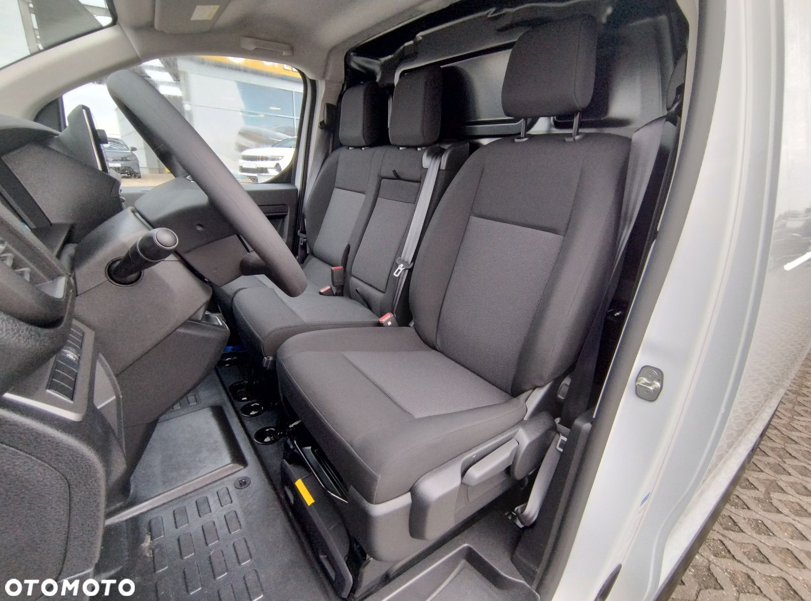 Opel vivaro Nowy Vivaro Furgon Long 2.0d 144 KM MT6 - 21