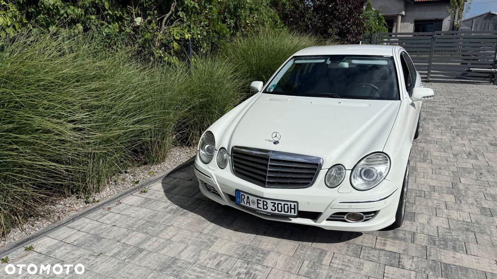 Mercedes-Benz Klasa E - 28