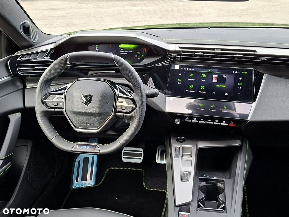 Peugeot 408 HYBRID 145 e-DSC6 GT - 18