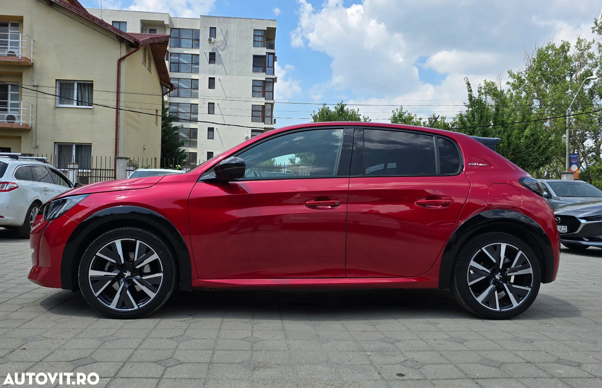 Peugeot 208 1.2 L PureTech STT EAT8 GT Line - 7