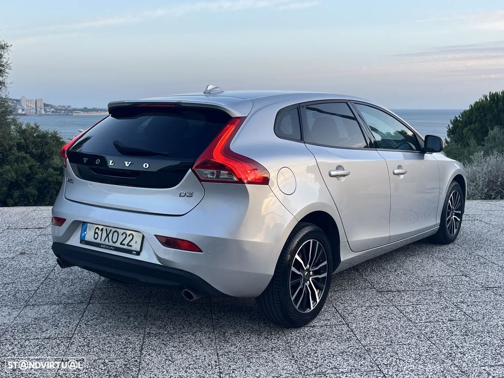Volvo V40 2.0 D3 Momentum - 7