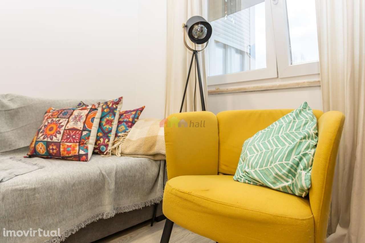 ApartamentoT2 totalmente remodelado na Av. Bocage, Barreiro - Grande imagem: 4/36