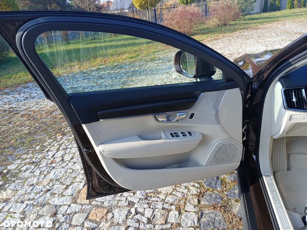 Volvo V90 Cross Country D4 AWD - 17