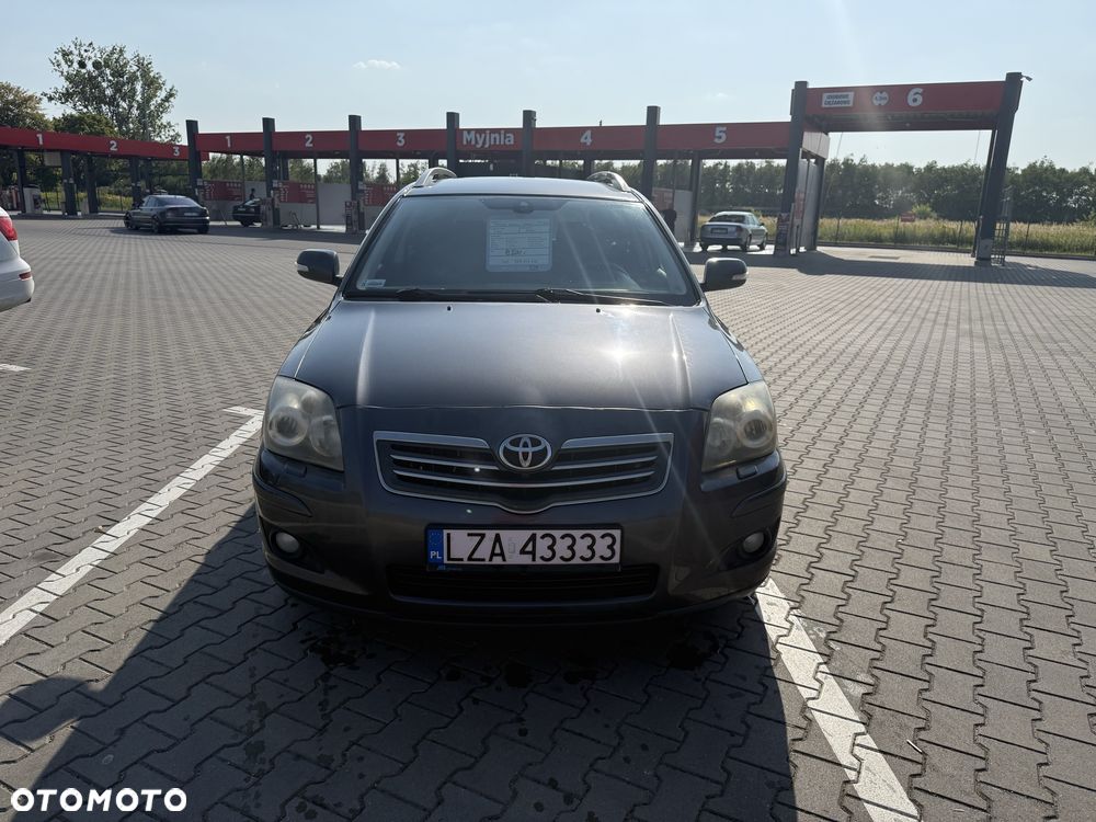 Toyota Avensis - 3