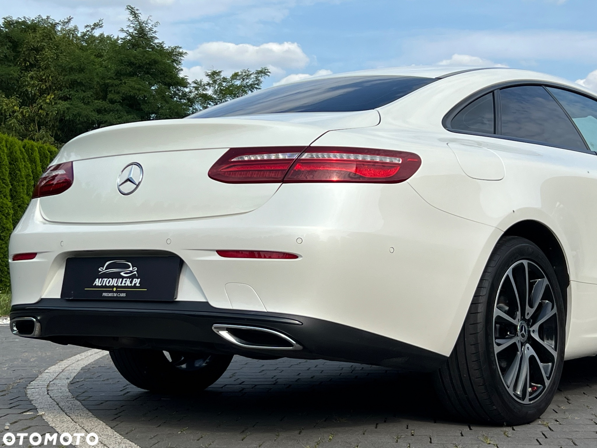 Mercedes-Benz Klasa E 220 d Coupe 9G-TRONIC - 12