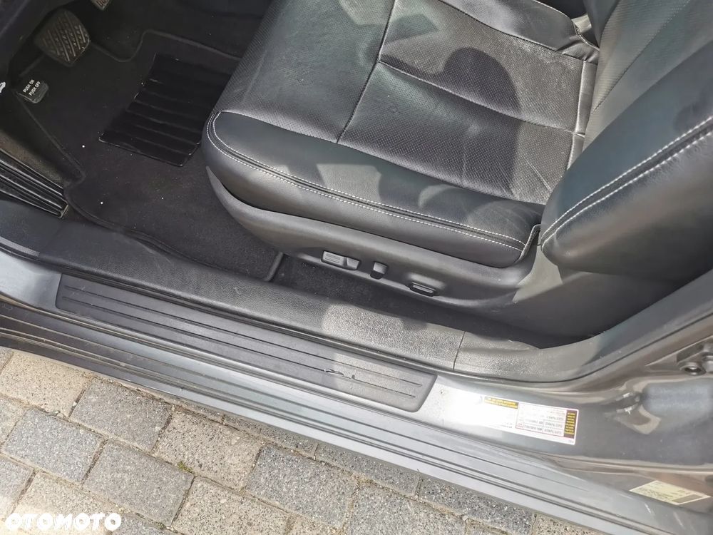 Nissan Altima - 8