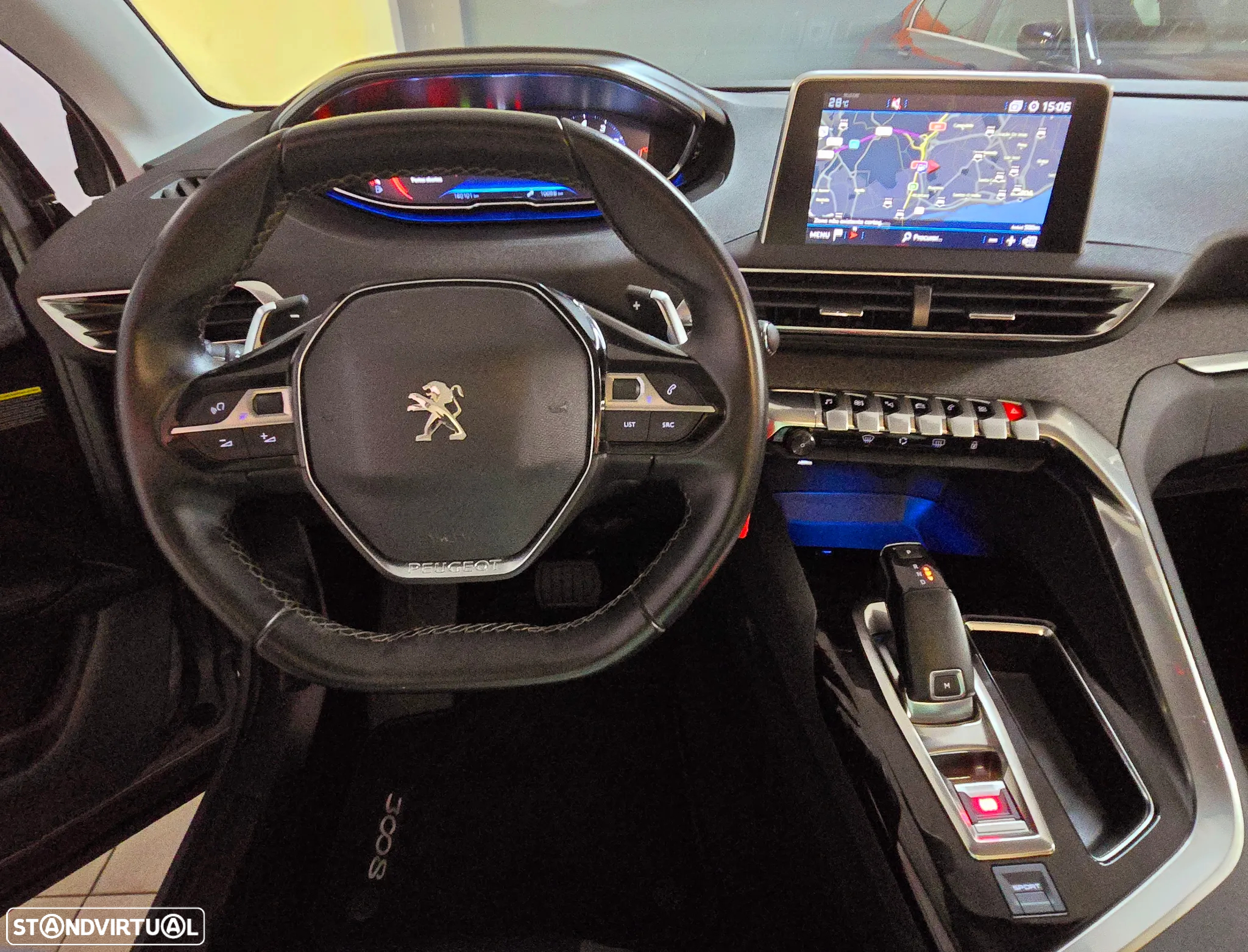 Peugeot 3008 1.2 PureTech Allure Pack EAT8 - 24