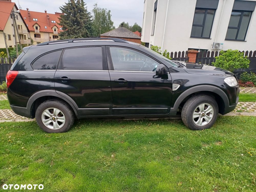 Chevrolet Captiva 2.4 LS 5os - 2