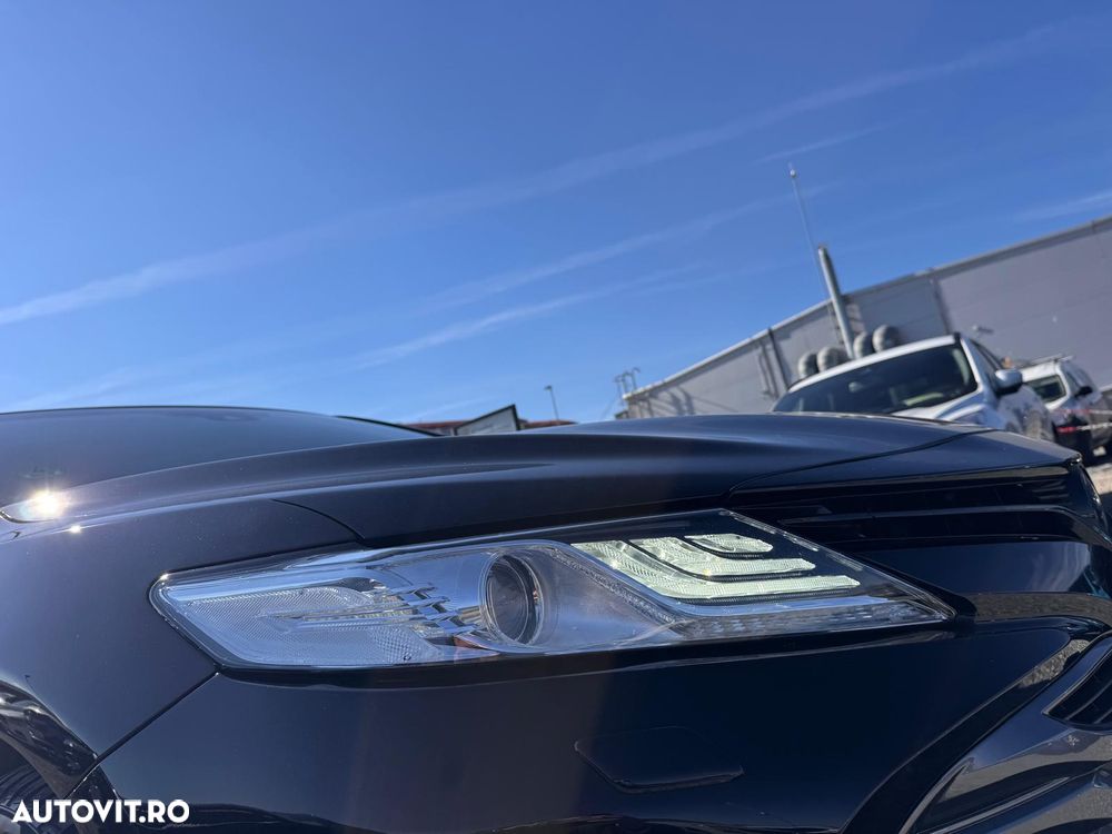 Toyota Camry 2.5 Dynamic - 10