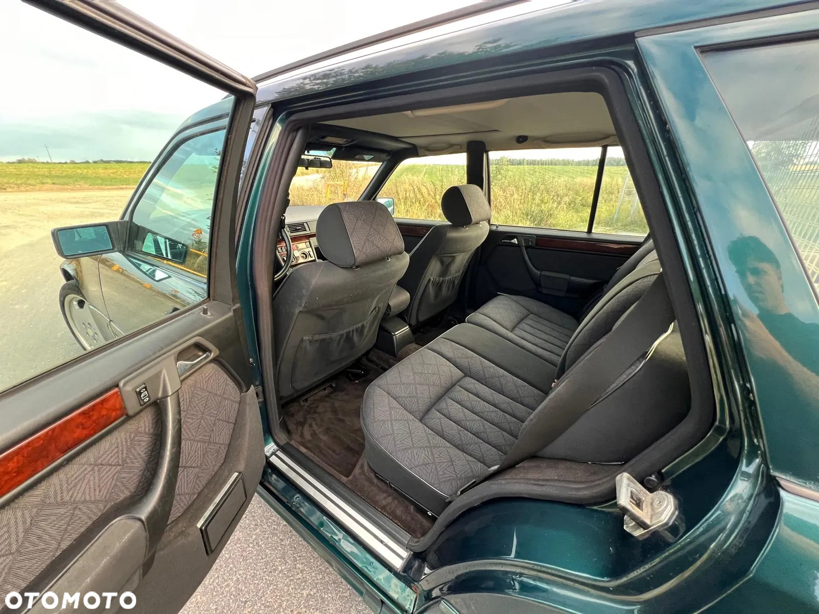 Mercedes-Benz 280 - 7