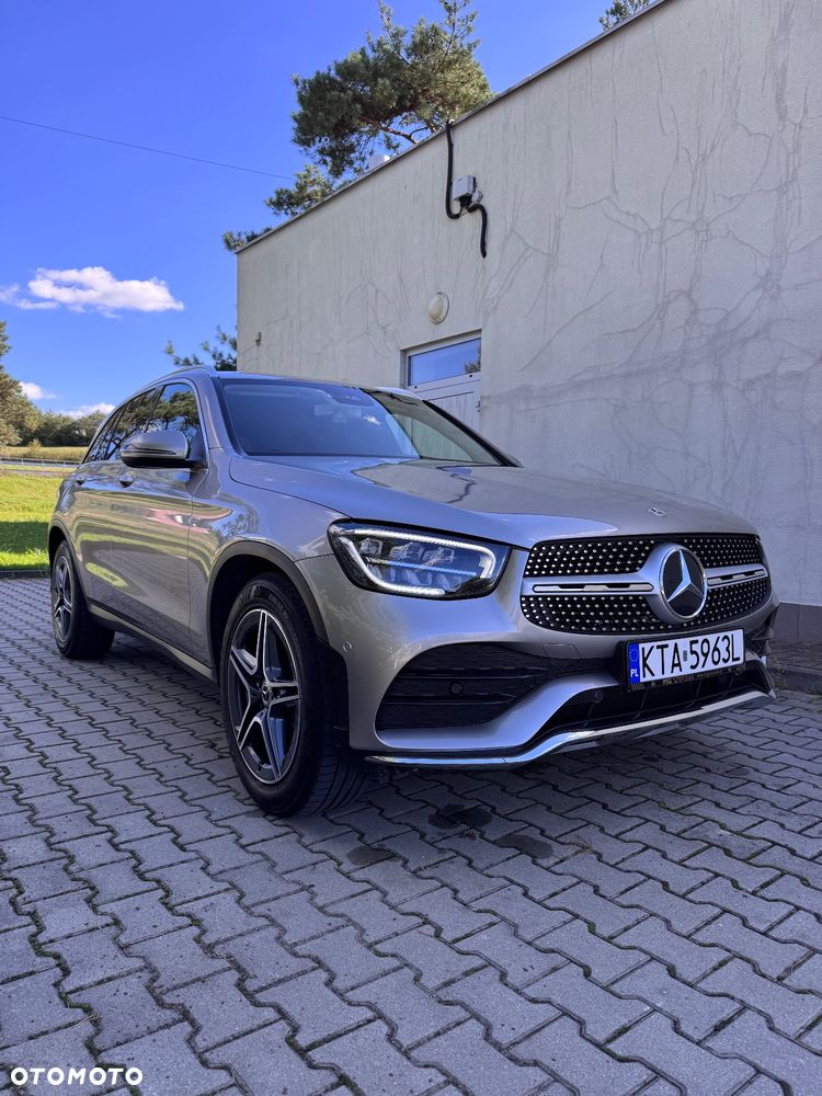 Mercedes-Benz GLC 220 d 4Matic 9G-TRONIC AMG Line - 2