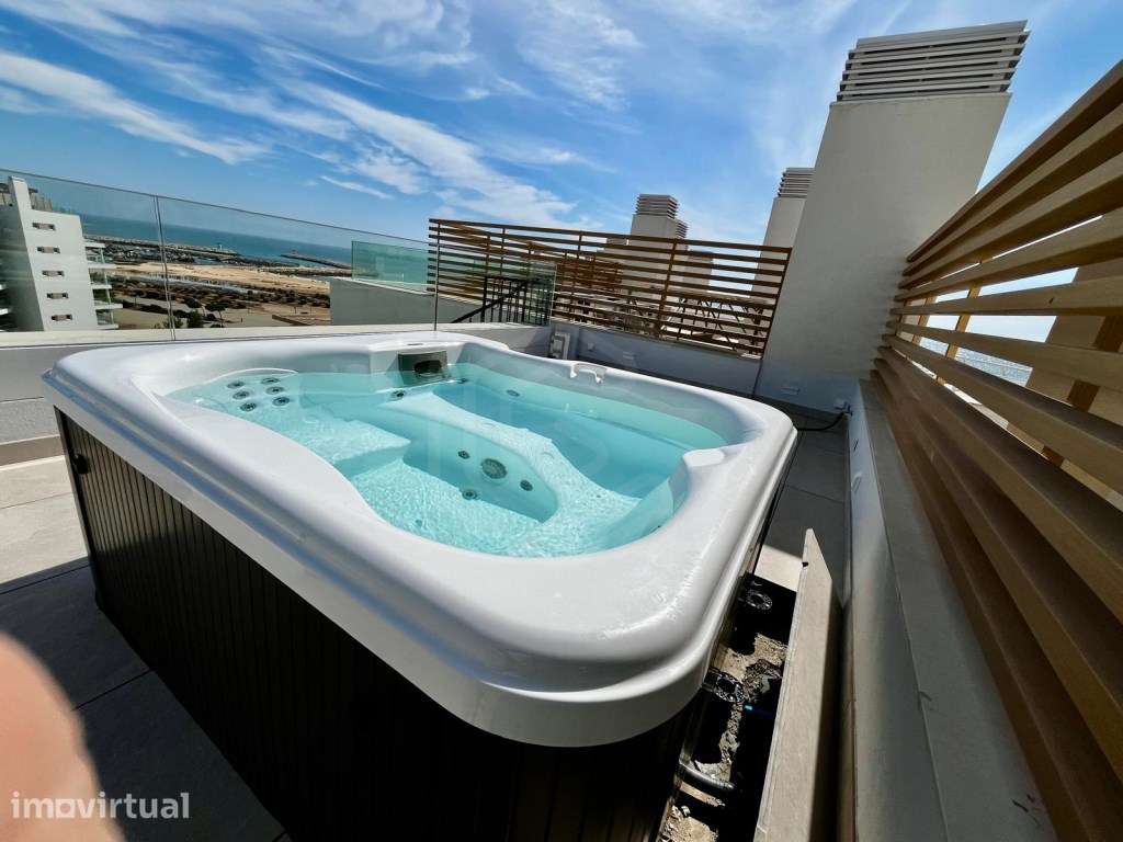 Exclusivo Rooftop T2 com Jacuzzi Frente Mar em Vilamoura, Algarve - Grande imagem: 4/28