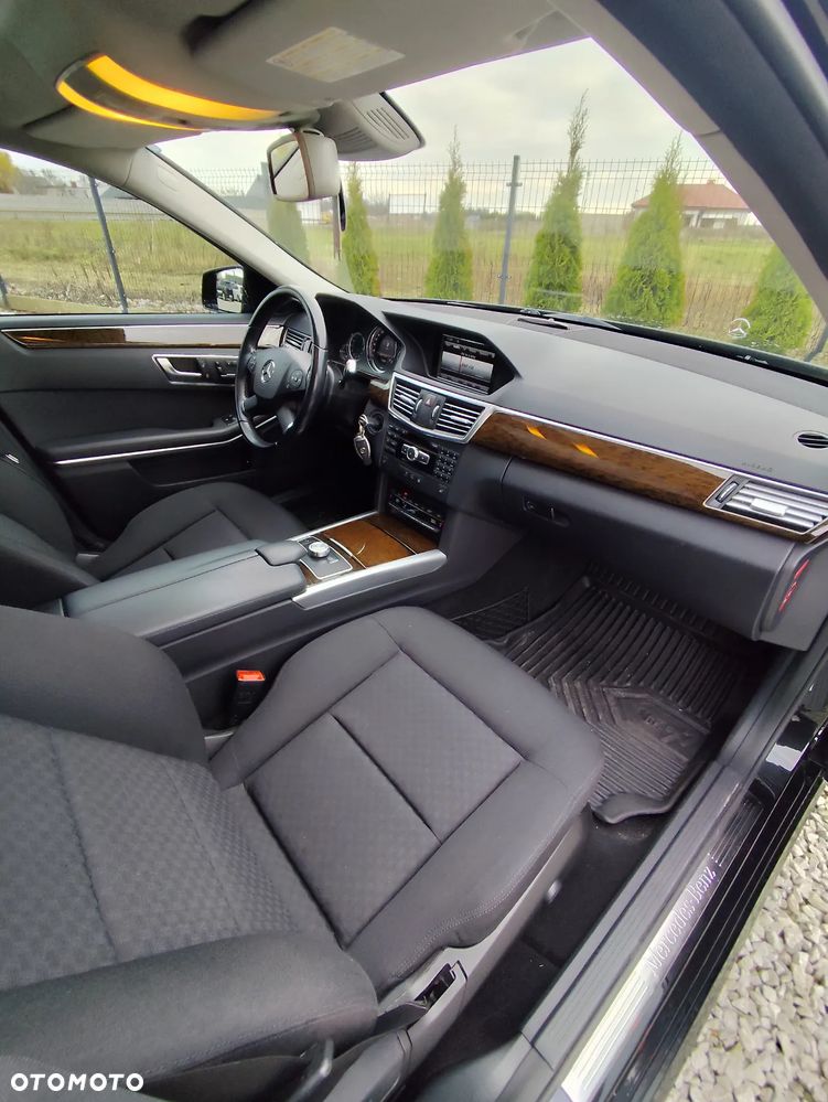 Mercedes-Benz Klasa E - 30