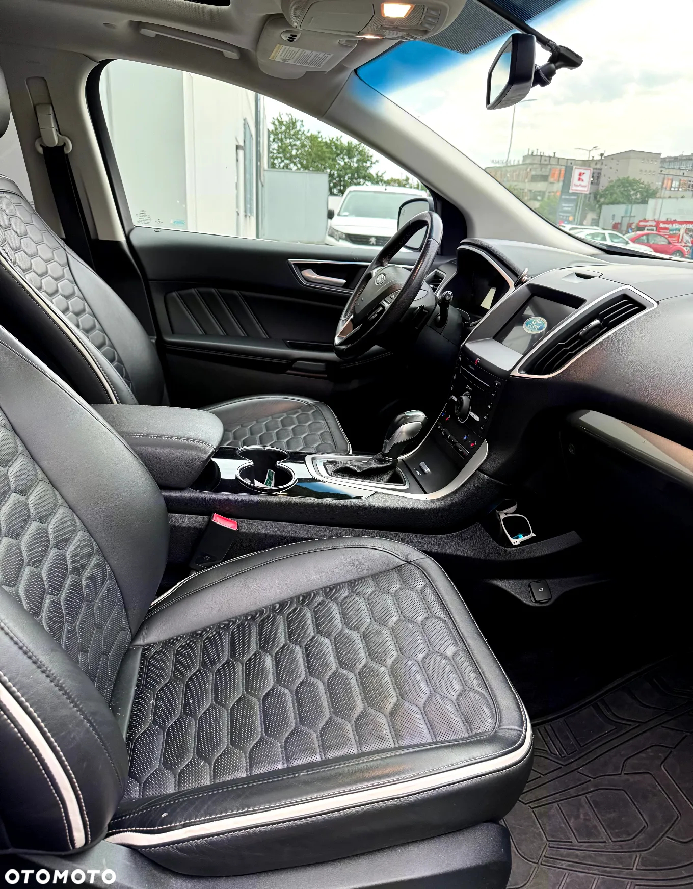 Ford Edge - 10