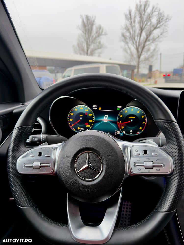Mercedes-Benz GLC Coupe 300 4MATIC - 10