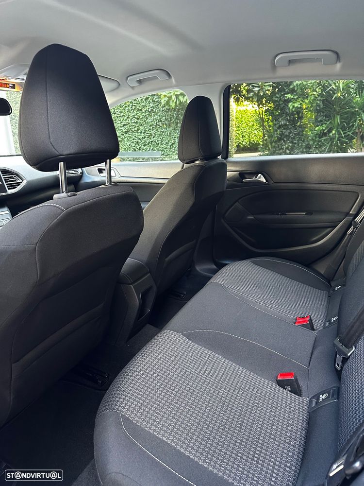 Peugeot 308 1.2 PureTech Active - 6