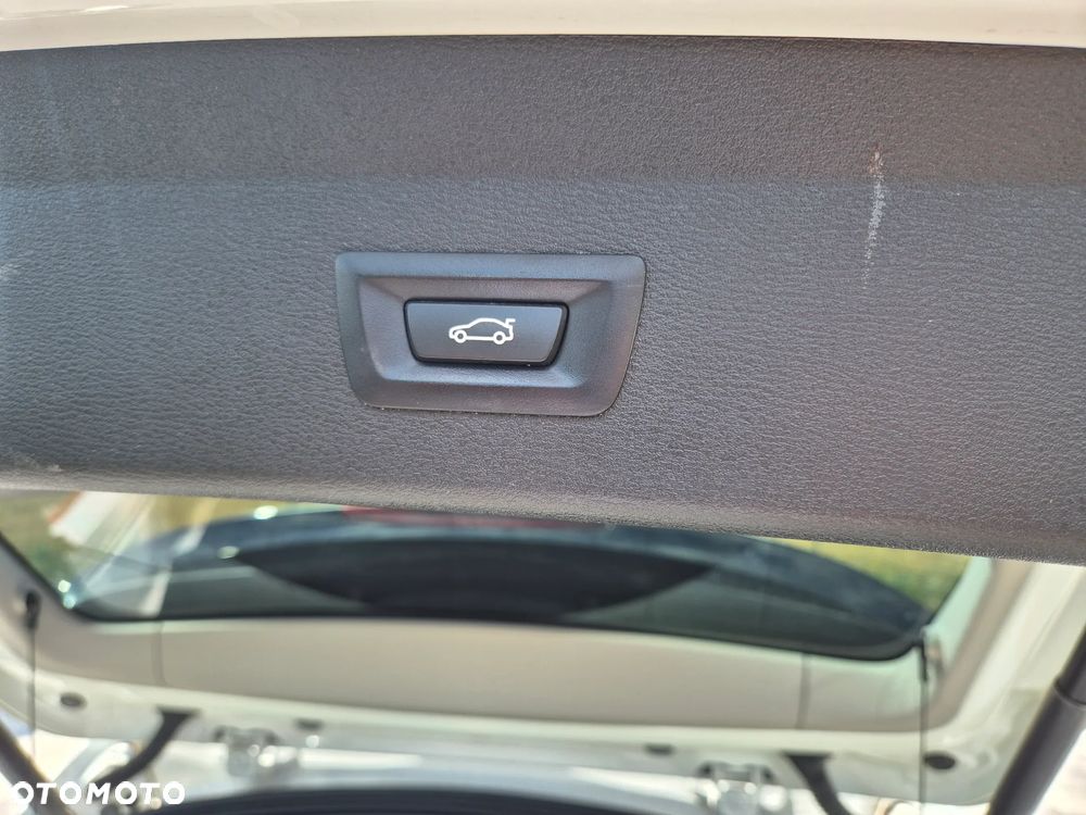 BMW X1 sDrive18d Advantage sport - 30