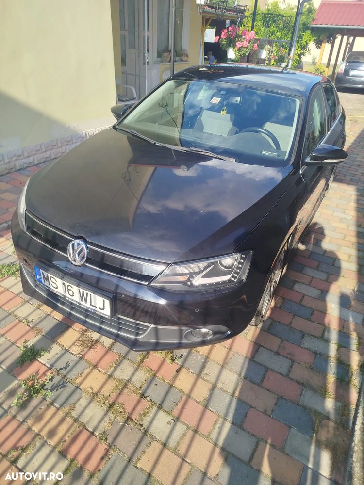 Volkswagen Jetta 1.4 DSG Highline - 25