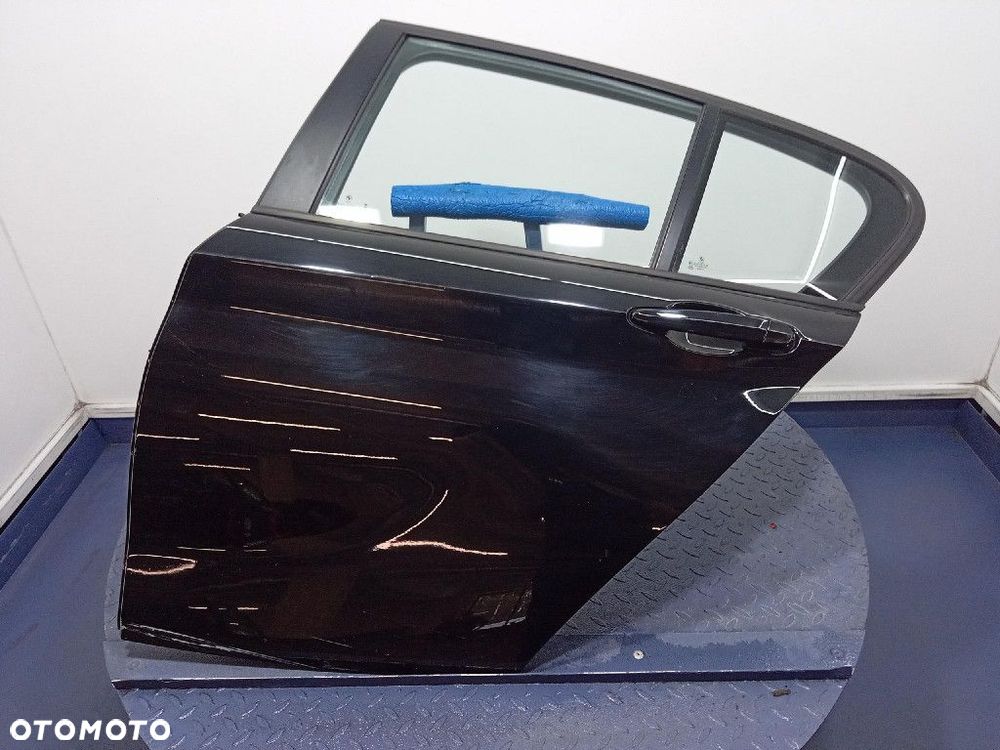 BMW 1 F20 DRZWI TYŁ LEWE 668  SCHWARZ  II - 2