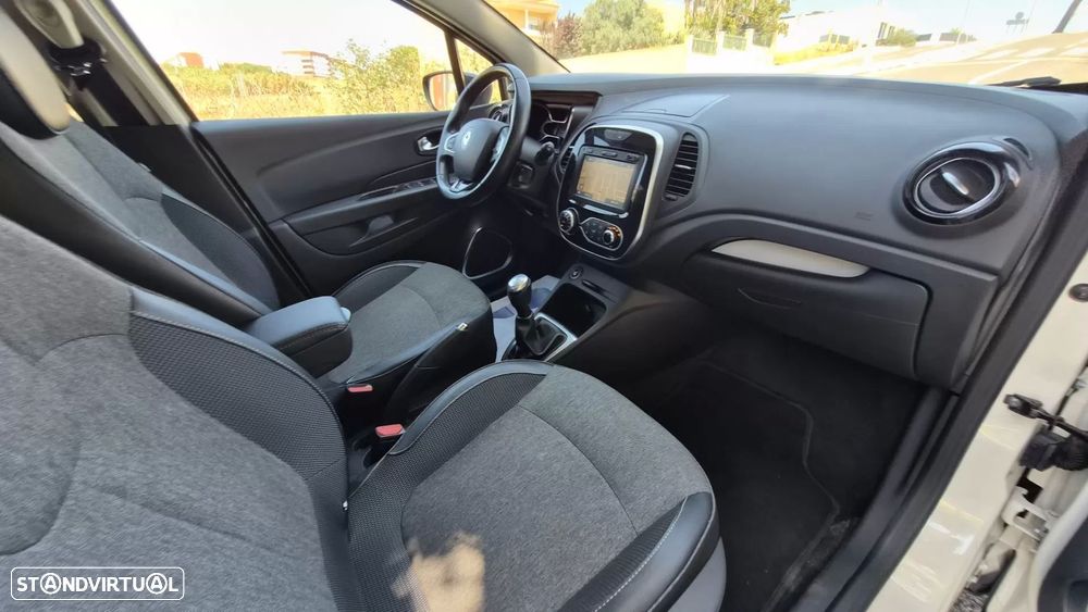 Renault Captur 1.5 dCi Exclusive - 3