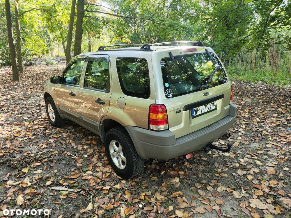 Ford Escape - 28
