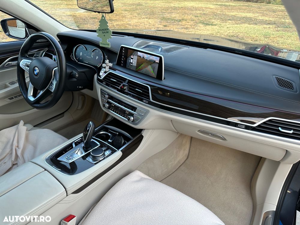 BMW Seria 7 - 16