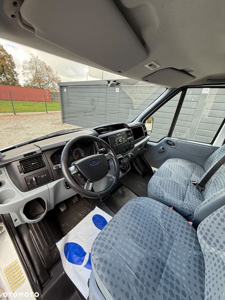Ford Transit - 9